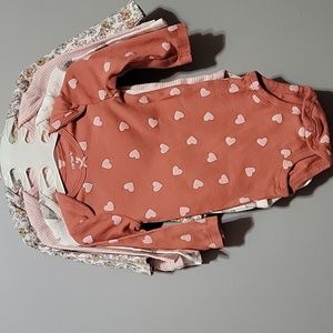 NWOT Carters long sleeve mixed pattern body suit onesie 6 month